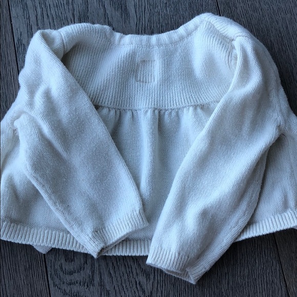 ⭐️ Baby girl cropped cardigan from baby Gap - Picture 3 of 3